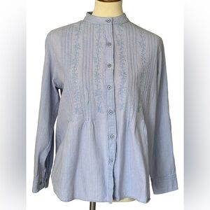 Blue Embroidered Cotton Smocked Shirt. SZ. Large. Mandarin Collar. Button detail